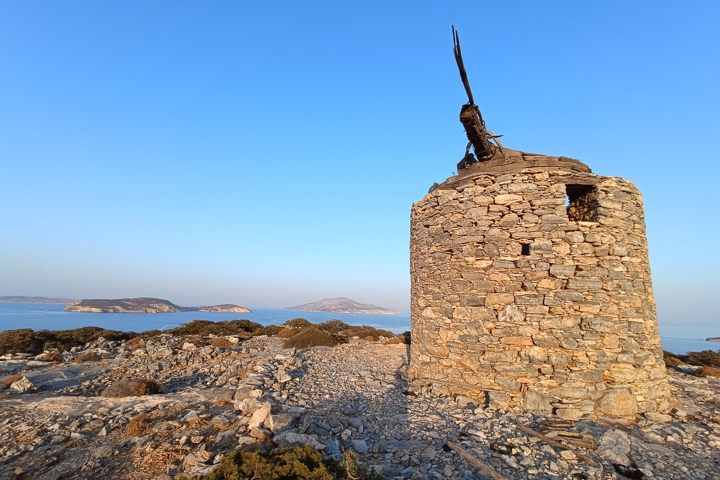 Windmill With 360 View To Aegean Small Cyclades Island Complexsitegallery